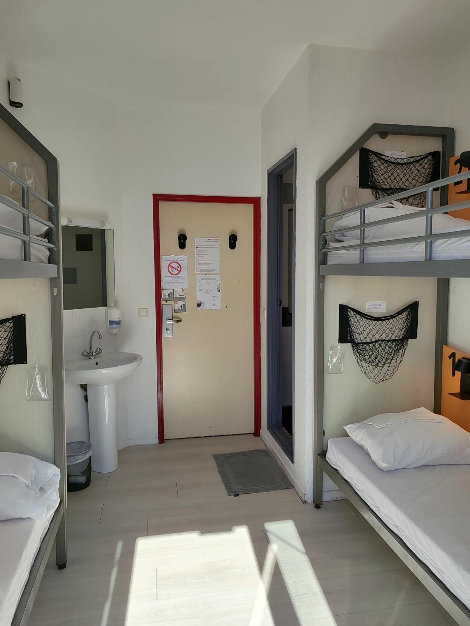 Auberge de Jeunesse HI Les Camélias Nizza Esterno foto